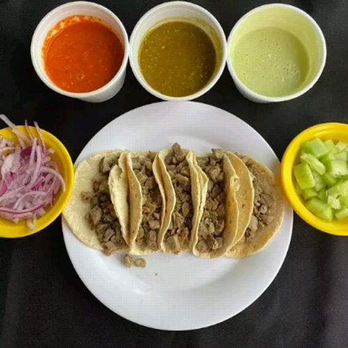 Tacos de carne asada